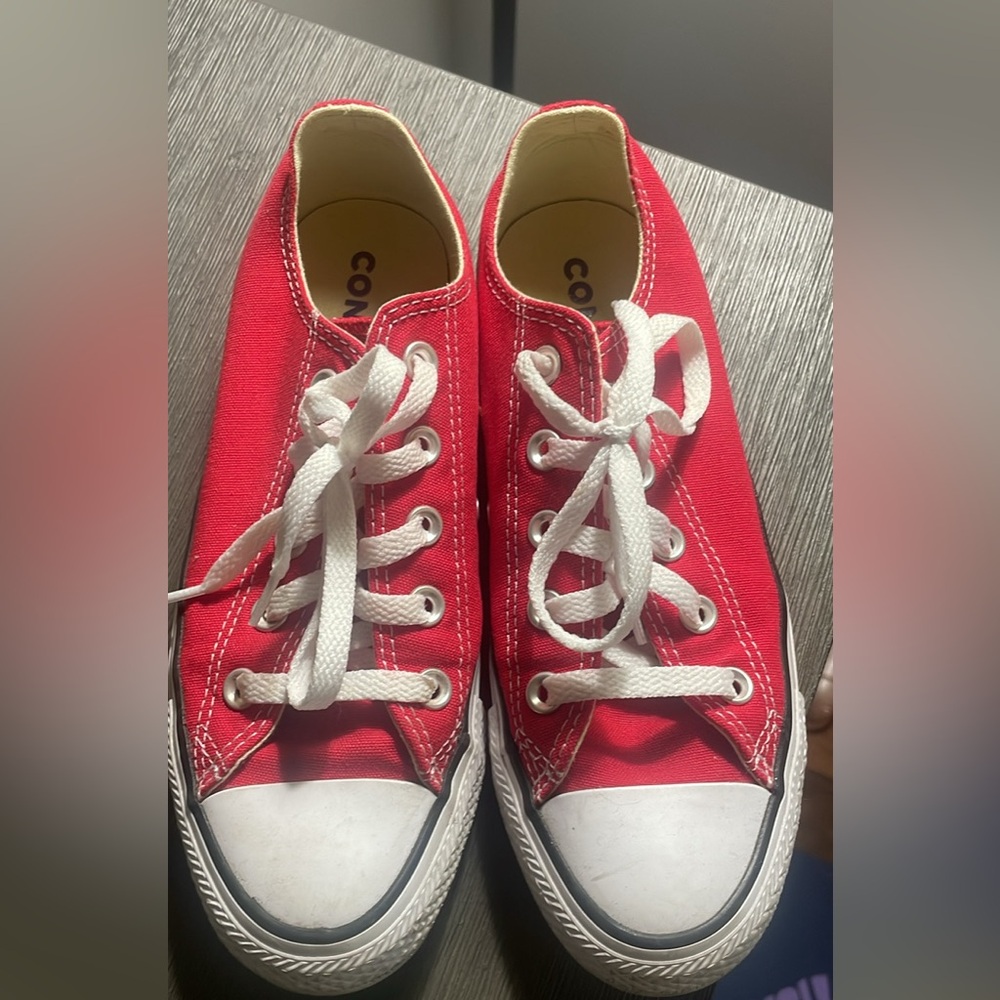 Red Converse size 4/6